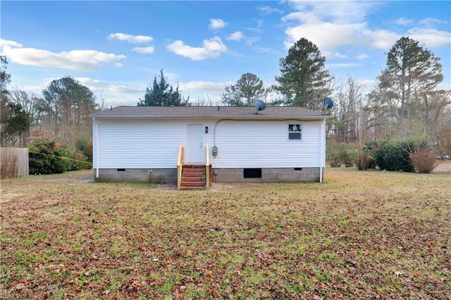 16209 Smithfield Heights DR, Smithfield, VA 23430