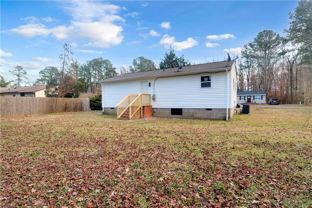 16209 Smithfield Heights DR, Smithfield, VA 23430