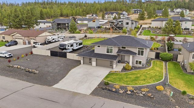 60832 Westview Dr, Nine Mile Falls, WA 99026
