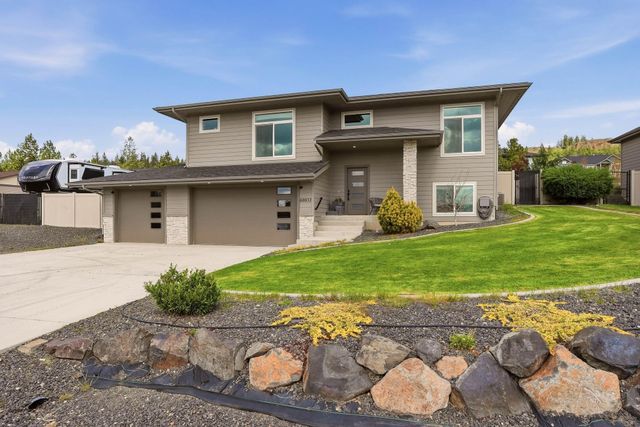 60832 Westview Dr, Nine Mile Falls, WA 99026