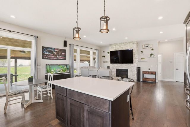 60832 Westview Dr, Nine Mile Falls, WA 99026