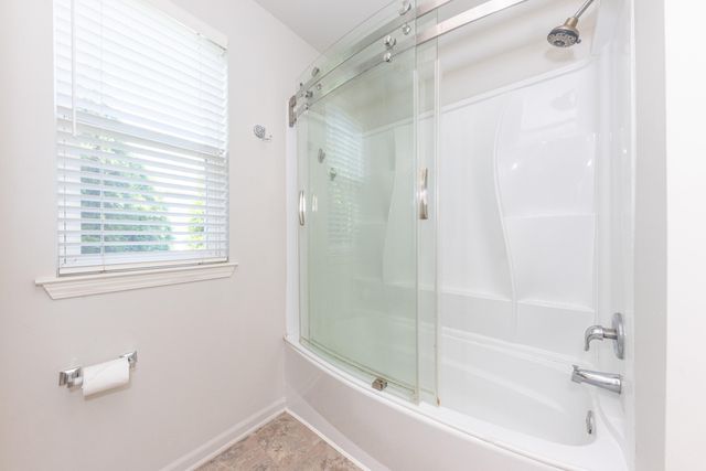 7575 Warwick Drive, Ypsilanti Twp, MI 48197
