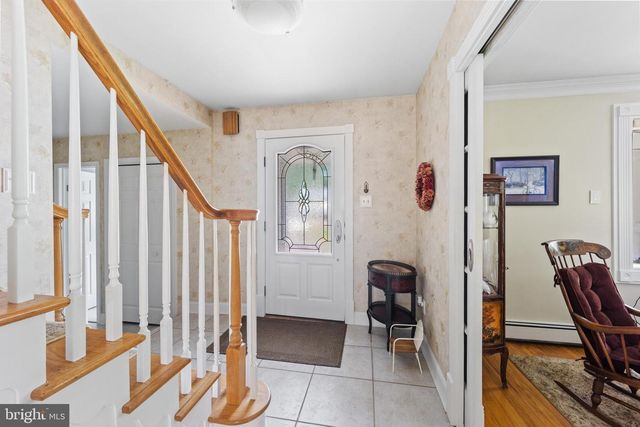 895 SYCAMORE DR, Southampton, PA 18966
