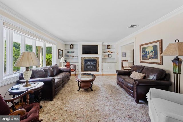 895 SYCAMORE DR, Southampton, PA 18966