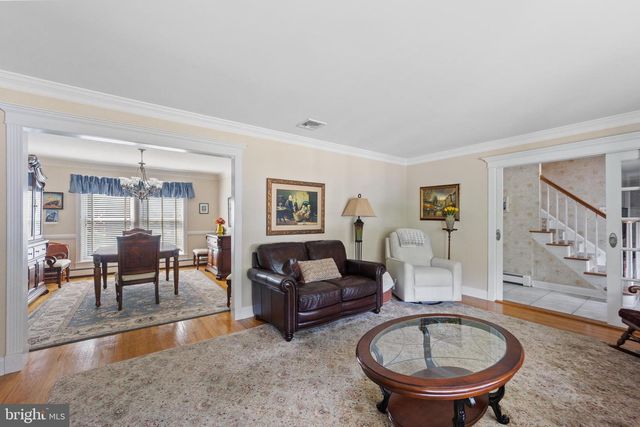 895 SYCAMORE DR, Southampton, PA 18966