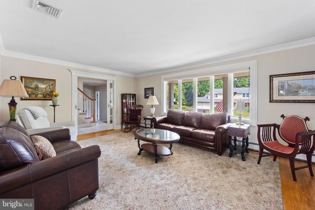 895 SYCAMORE DR, Southampton, PA 18966