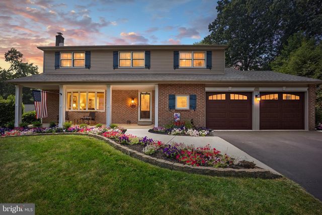 895 SYCAMORE DR, Southampton, PA 18966