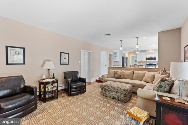 895 SYCAMORE DR, Southampton, PA 18966