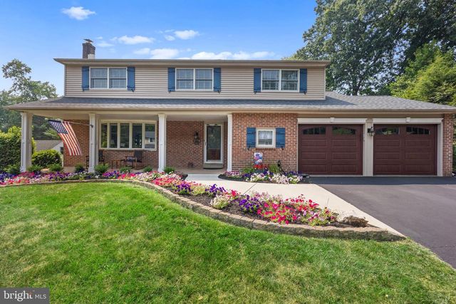 895 SYCAMORE DR, Southampton, PA 18966