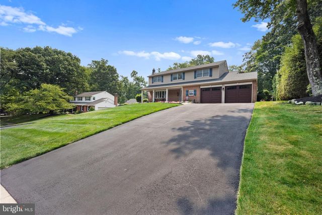 895 SYCAMORE DR, Southampton, PA 18966