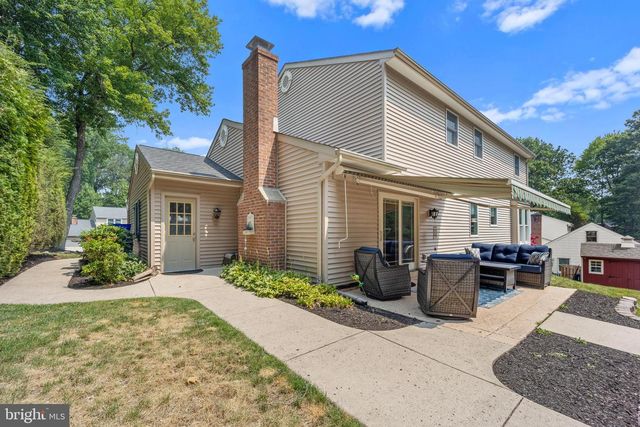 895 SYCAMORE DR, Southampton, PA 18966