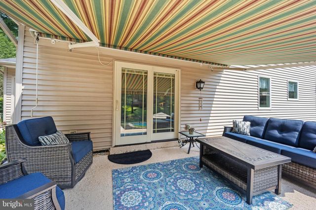 895 SYCAMORE DR, Southampton, PA 18966