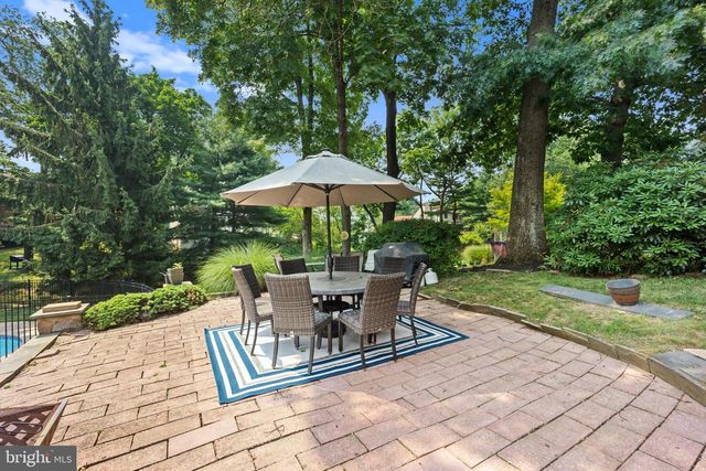 895 SYCAMORE DR, Southampton, PA 18966