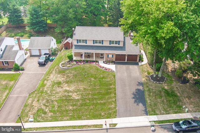 895 SYCAMORE DR, Southampton, PA 18966