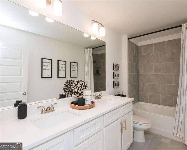 3996 Lockaby Way, Lawrenceville, GA 30044