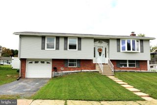 507 OAKWOOD DR, Dover, PA 17315