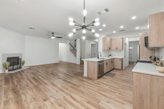 2011 Creek Ledge PL, Round Rock, TX 78664