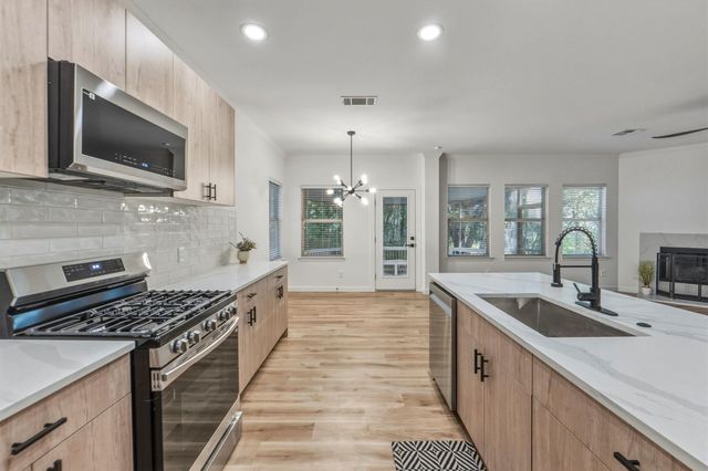 2011 Creek Ledge PL, Round Rock, TX 78664