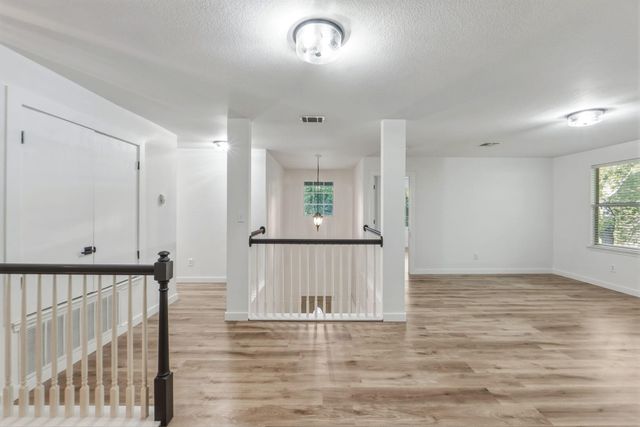 2011 Creek Ledge PL, Round Rock, TX 78664