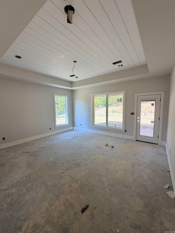 48 Charleston Place, Benton, AR 72019