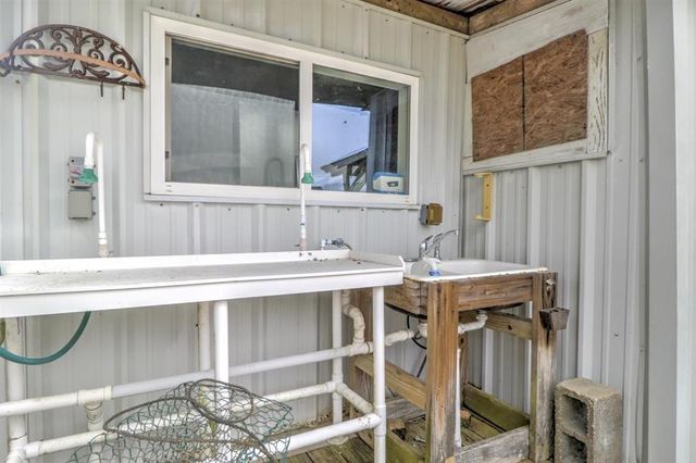 9476 Big Lake Rd Road, Lake Charles, LA 70605