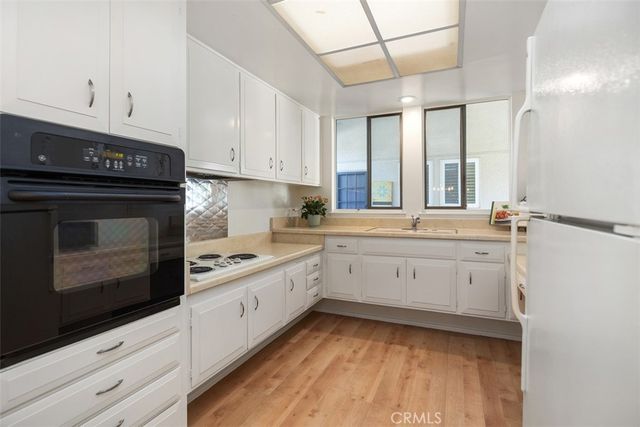 57 Calle Cadiz O, Laguna Woods, CA 92637