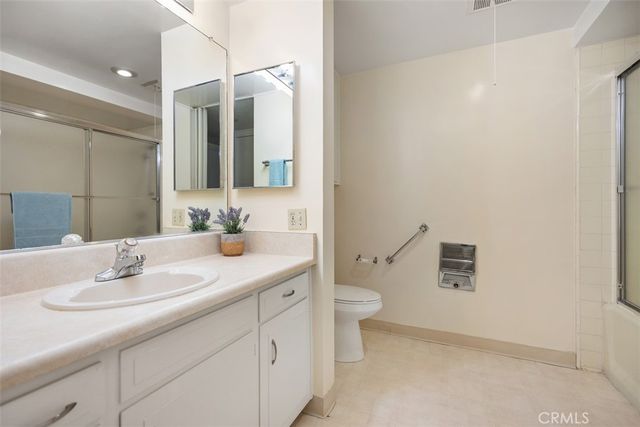 57 Calle Cadiz O, Laguna Woods, CA 92637