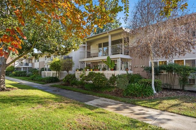 57 Calle Cadiz O, Laguna Woods, CA 92637