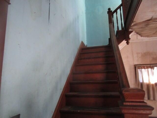 274 N 8th Street, Mcconnelsville, OH 43756