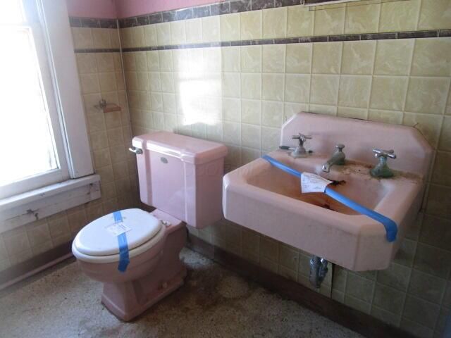 274 N 8th Street, Mcconnelsville, OH 43756