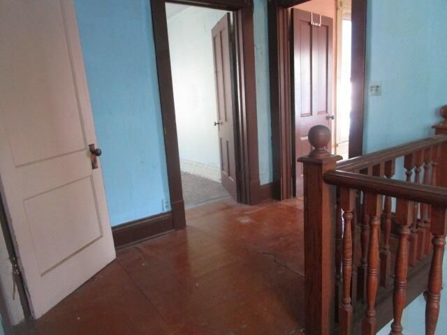 274 N 8th Street, Mcconnelsville, OH 43756