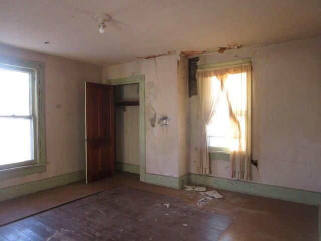 274 N 8th Street, Mcconnelsville, OH 43756