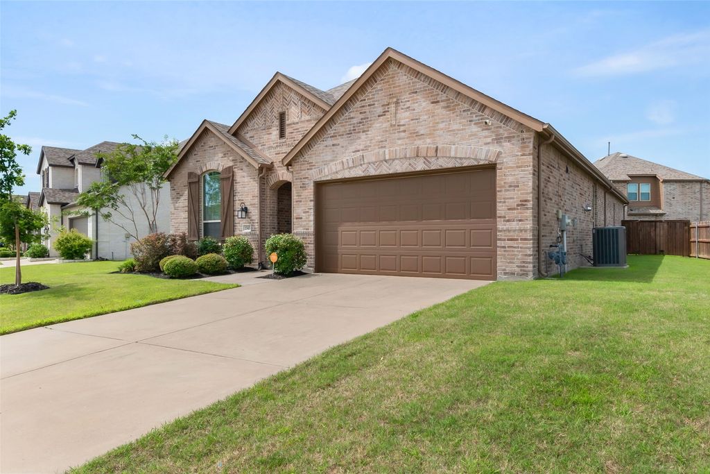 1545 Sugarberry Drive, Forney, TX 75126