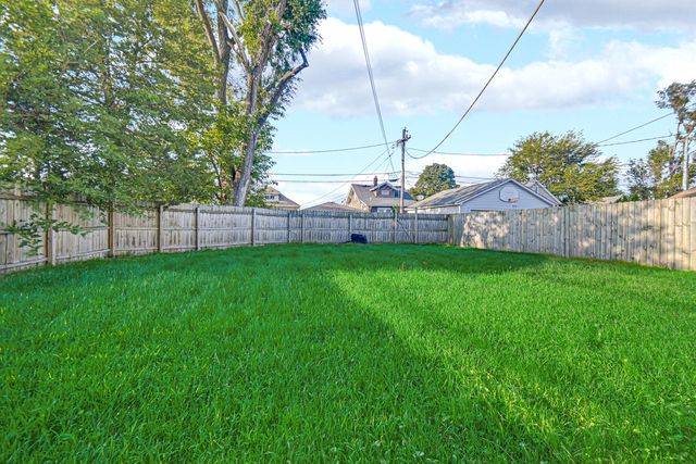 336 153rd Place, Calumet City, IL 60409
