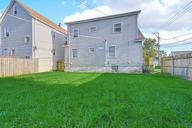 336 153rd Place, Calumet City, IL 60409