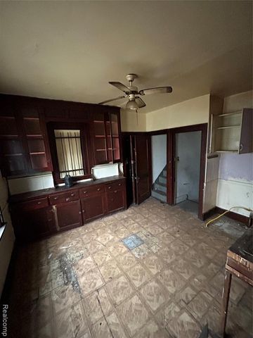 11973 Strasburg Street, Detroit, MI 48205