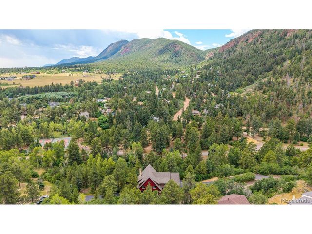 400 Valley Crescent St, Palmer Lake, CO 80133
