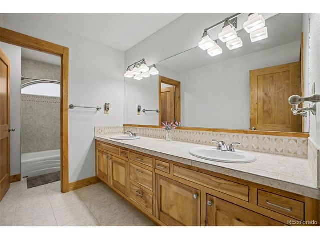 400 Valley Crescent St, Palmer Lake, CO 80133