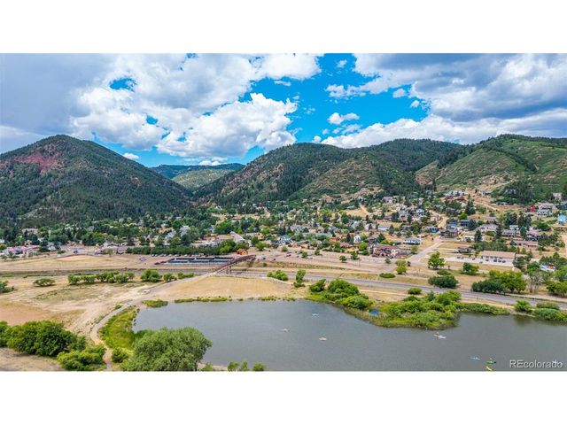 400 Valley Crescent St, Palmer Lake, CO 80133