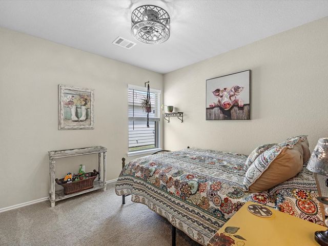 323 Cumberland Forest Drive, Magnolia, TX 77354