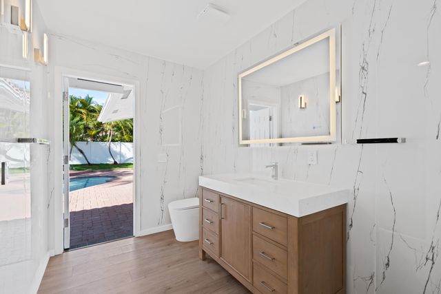 10141 SW 3rd Street, Plantation, FL 33324