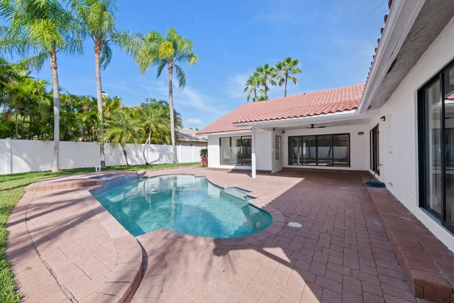 10141 SW 3rd Street, Plantation, FL 33324