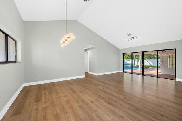 10141 SW 3rd Street, Plantation, FL 33324