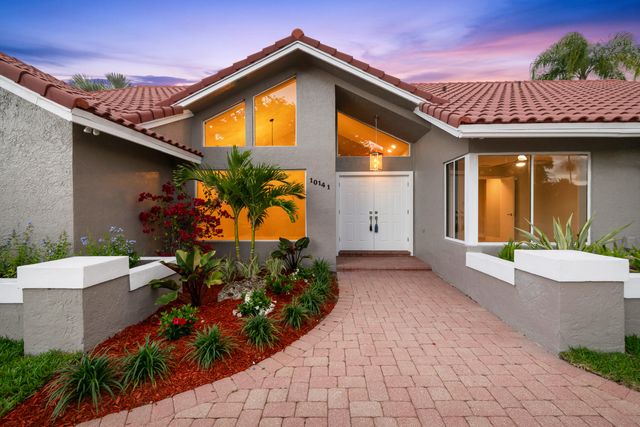 10141 SW 3rd Street, Plantation, FL 33324