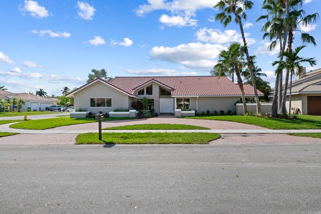10141 SW 3rd Street, Plantation, FL 33324