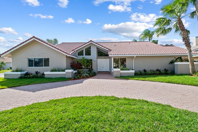 10141 SW 3rd Street, Plantation, FL 33324