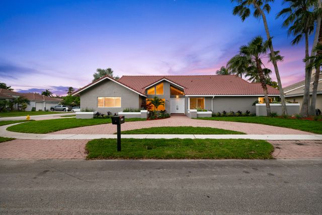 10141 SW 3rd Street, Plantation, FL 33324