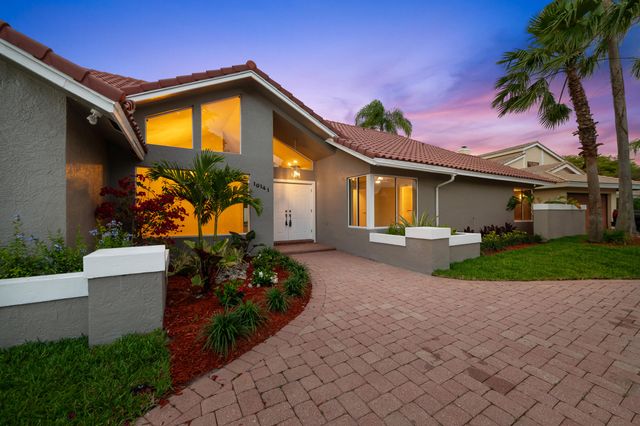 10141 SW 3rd Street, Plantation, FL 33324