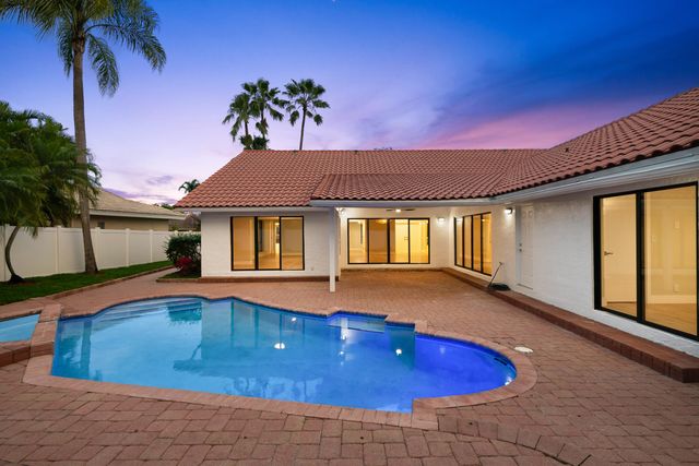 10141 SW 3rd Street, Plantation, FL 33324