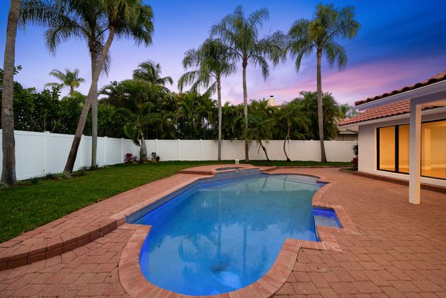 10141 SW 3rd Street, Plantation, FL 33324